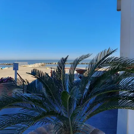 Casamare Apartment *